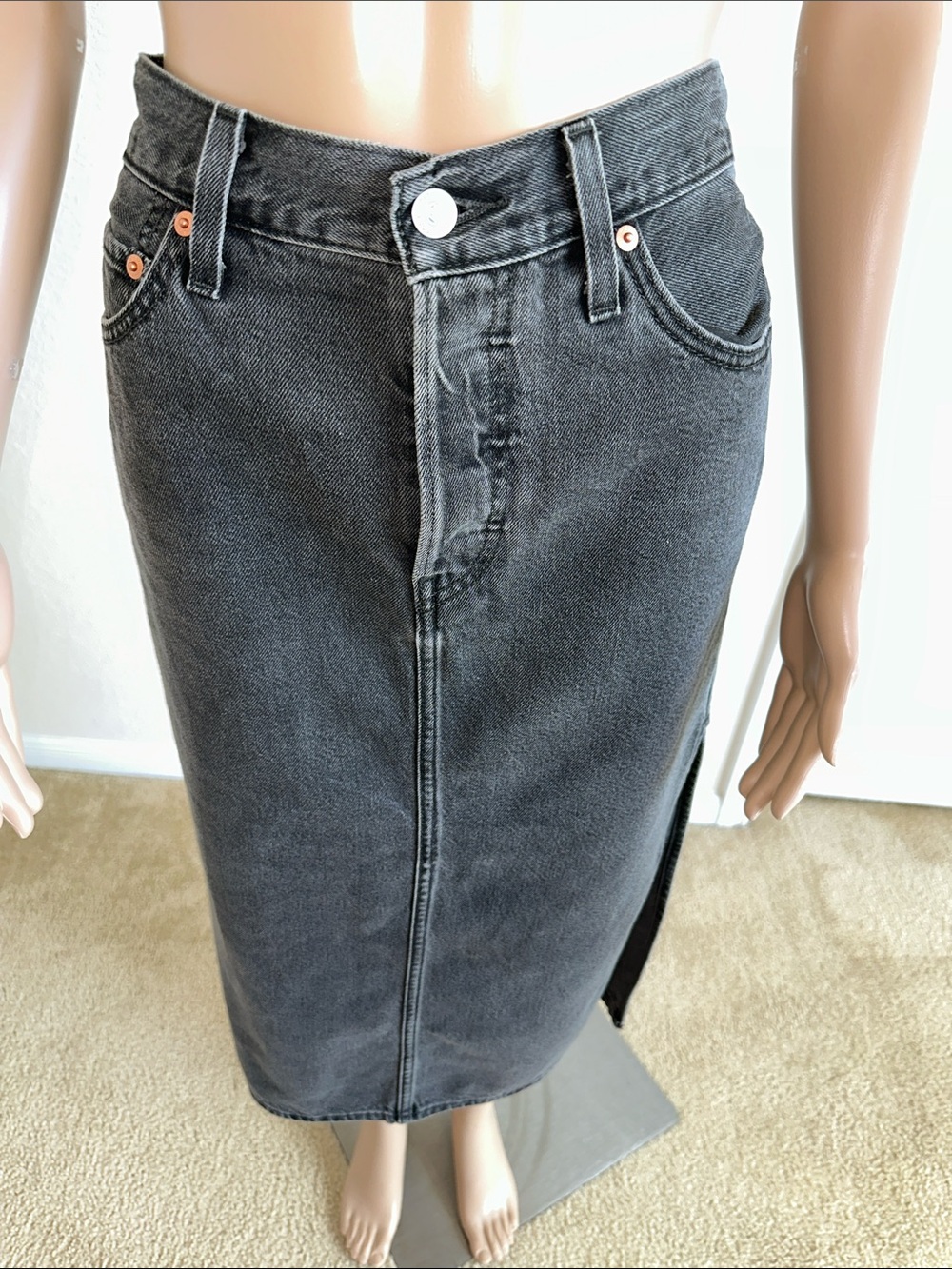 NWT Levi's Washed Black Denim Midi Skirt with Red Logo Tab Size 26.